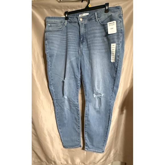 NWT Levi Strauss  Totally Shaping Skinny Slimming Tummy Panel Jeans  22S/W36L28 - Picture 1 of 16